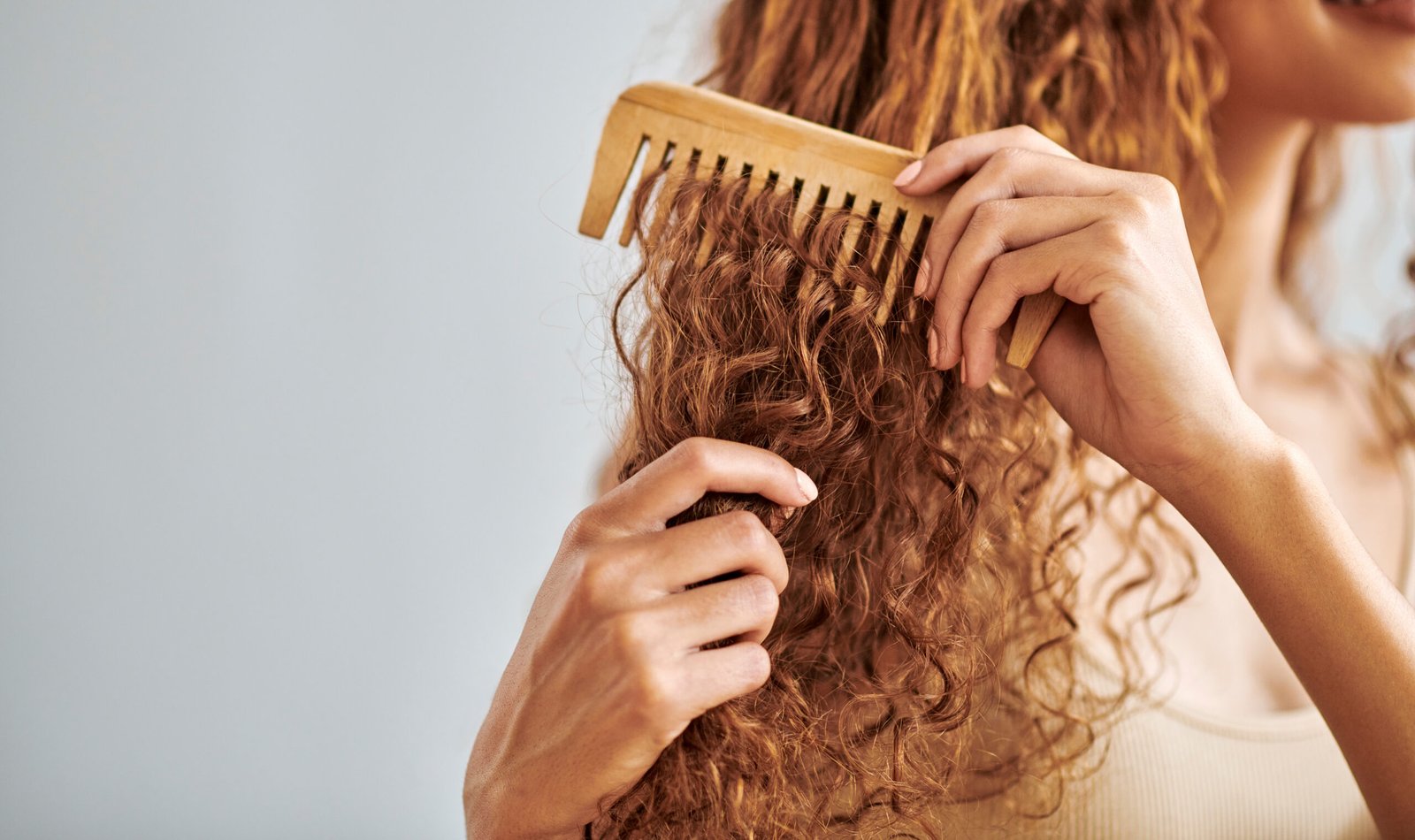 Untangling Hair without Causing Damage: Tips and Benefits of Batana Oil.